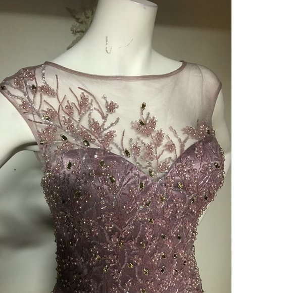 Le Chateau formal wedding bridesmaid gown dress embellished floral beaded tulle - Picture 5 of 13